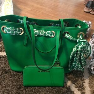 MK green scarf bag with matching wallet